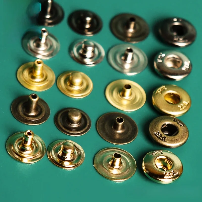 fecho-de-metal-artesanal-de-quatro-botoes-para-artigos-de-couro-botao-oculto-para-calcas-e-roupas-com-superficie-em-tambor-nº-8-e-cor-k