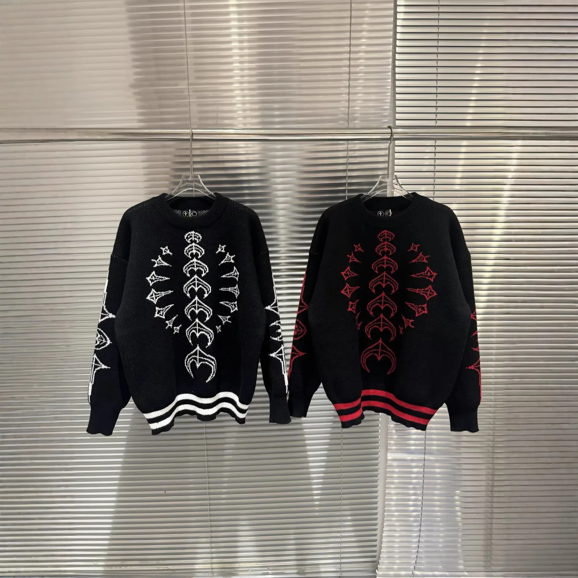 

Thug Club Star and Moon logo color-blocked ribbed knit pullover long-sleeved short cardigan for both men and women