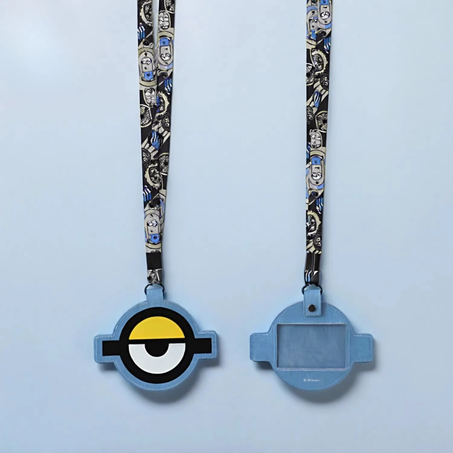 

Minions Stuart Cowboy ID Badge Holder, Denim Style Card Holder with Lanyard for Work School, Official Despicable Me Gift