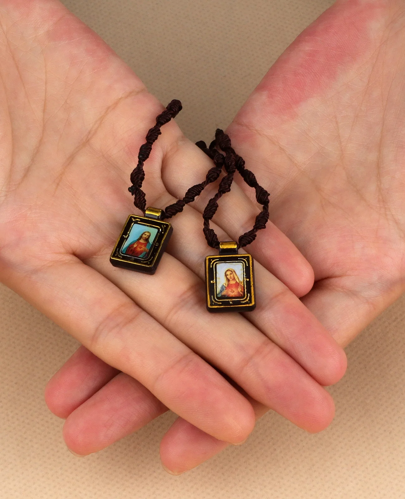 Sacred Heart Jesus Braided Cord Chain Scapular Necklace Catholic Immaculate Heart Virgin Mary Square Medal Devotional Gift