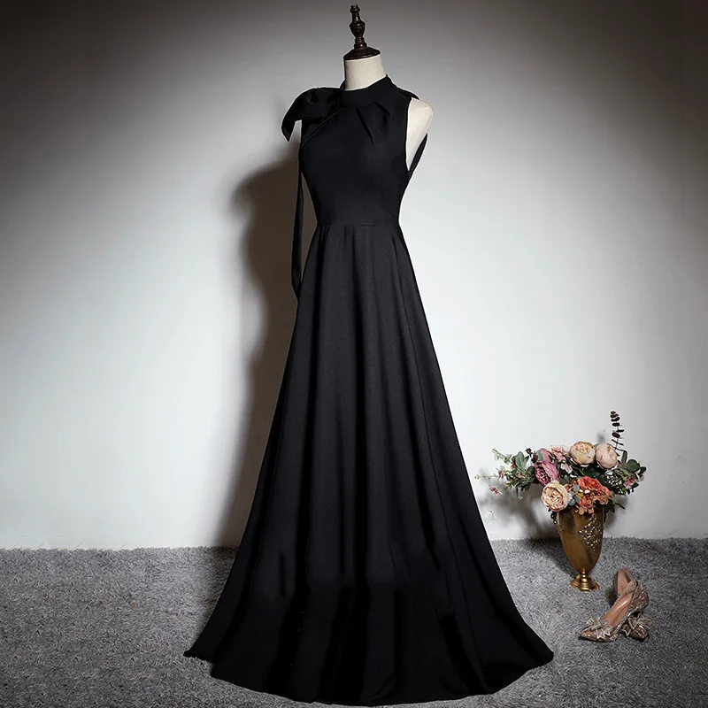 Black Evening Dress 2024 New Women's Banquet Temperament Slimming Host Black Chorus Performance High-end Dress