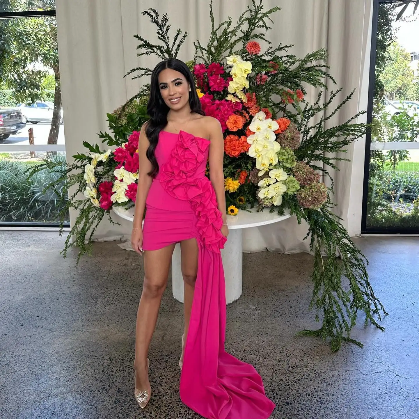 

New Couture Fuchsia Stretchy Short Women Dresses With Ruffles Trimmed Details Pretty Strapless Mini Wedding Party Dress