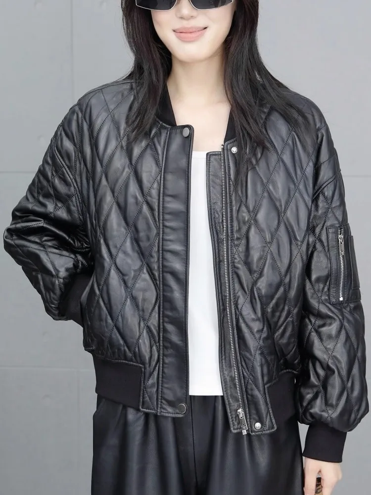 캐주얼 스타일 스탠드 칼라 지퍼 패션 천연 가죽 재킷 루즈 포켓 긴 소매 여성용 따뜻한 양가죽 아우터웨어