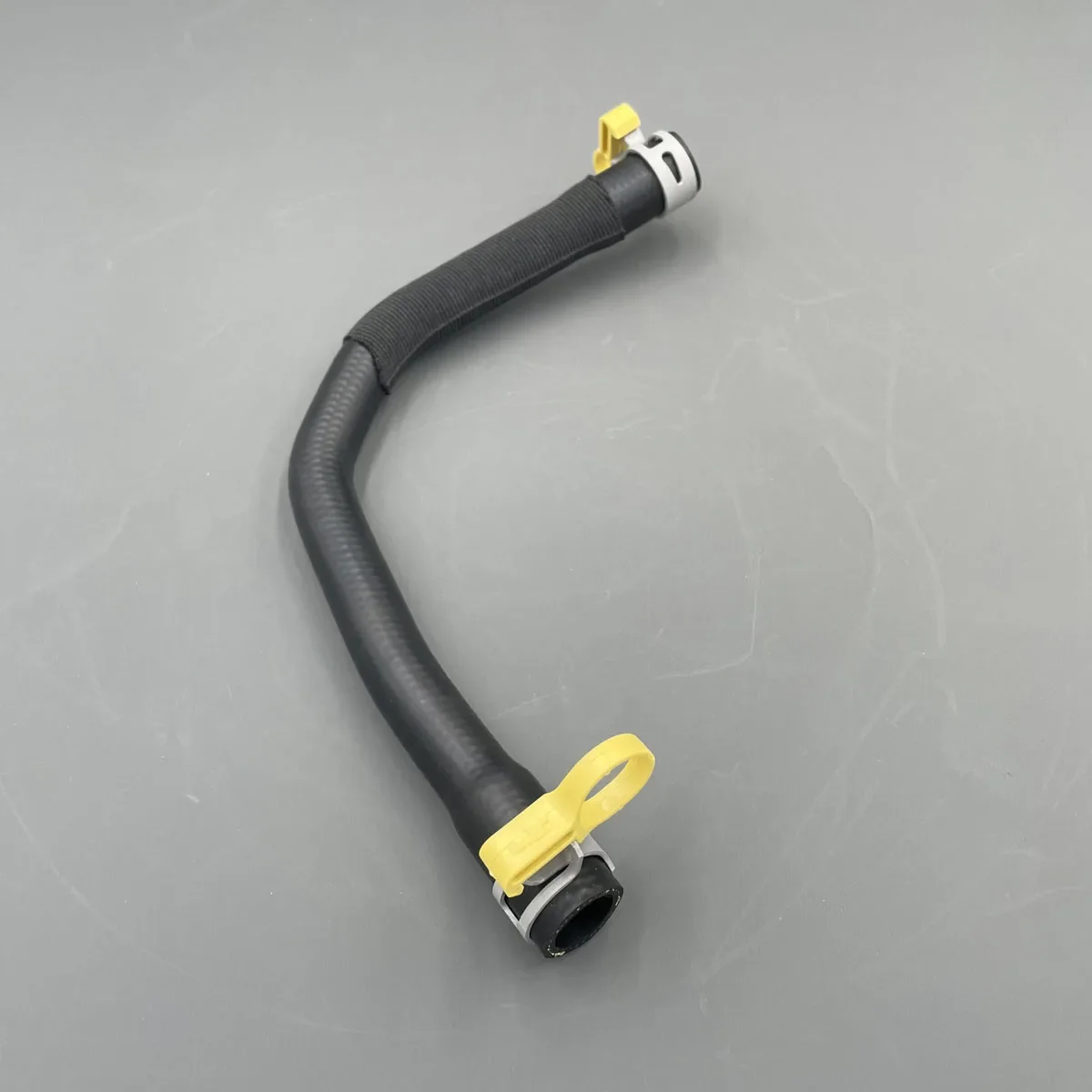 JDE39978 Water Hose LR108956 GL1535 Suitable for Land Rover Range Rover Velar 2017-2019
