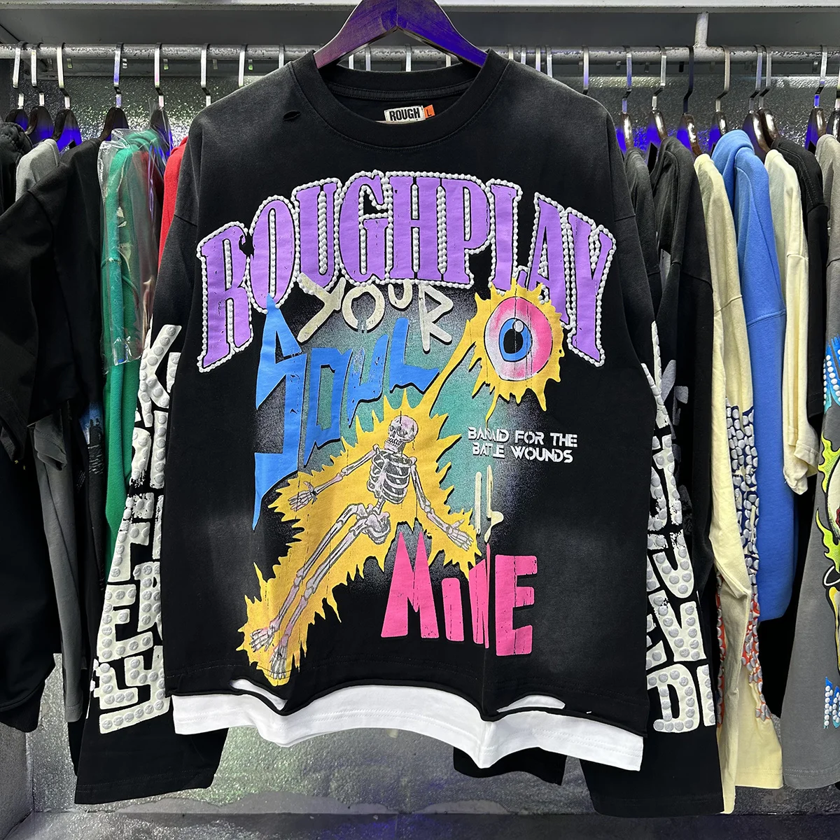 Retro Washed Cotton Long Sleeve T-Shirt with Skull Print And Patchwork Design Distressed Denim Look Youth Fashion Street Style