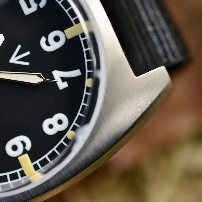 W10 Pilot Military Watch S2001 Sterile Dial 100M Waterproof Calendar Fabric Strap Super Luminous NH35 Movement Retro Wristwatch