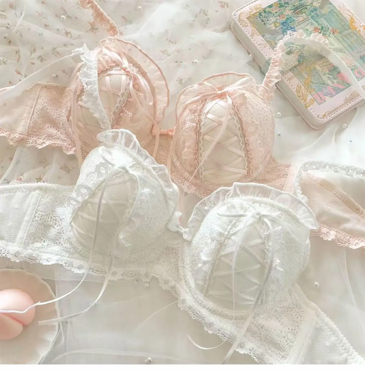 Japanese sweet pure wind lace underwear female small chest gathering anti-sag new girl Lolita bra set