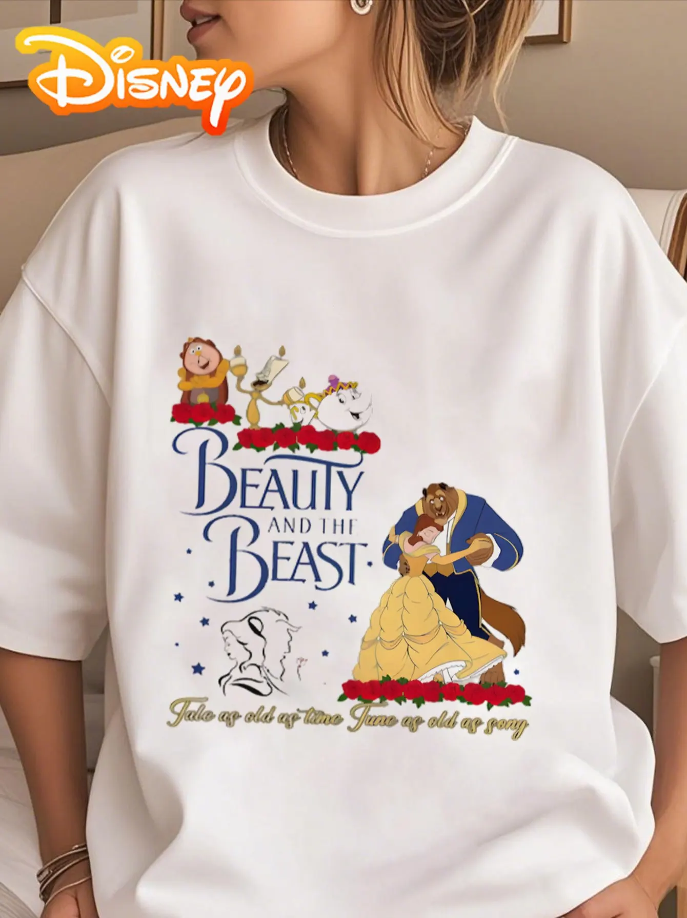 تي شيرت نسائي من Beauty and The Beast Disney - تي شيرت برسومات Belle & Beast Dance Scene، نسيج ناعم مسامي، قصير مريح