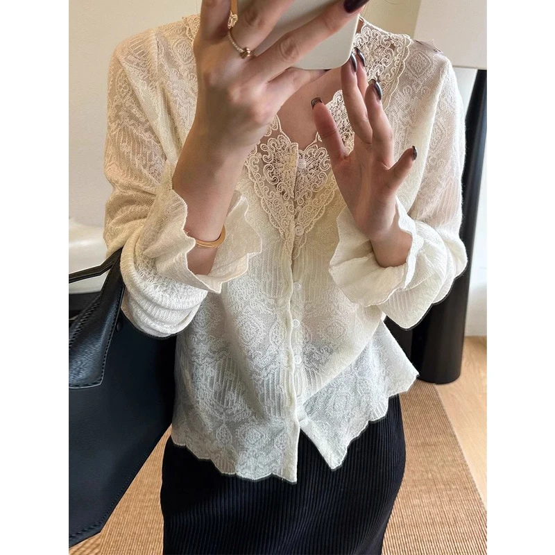 Women\'s Clothing Stylish Vintage Lace Elegant Temperament T-shirts Spring Autumn Female Solid V Neck Long Sleeve Loose Chic Tops