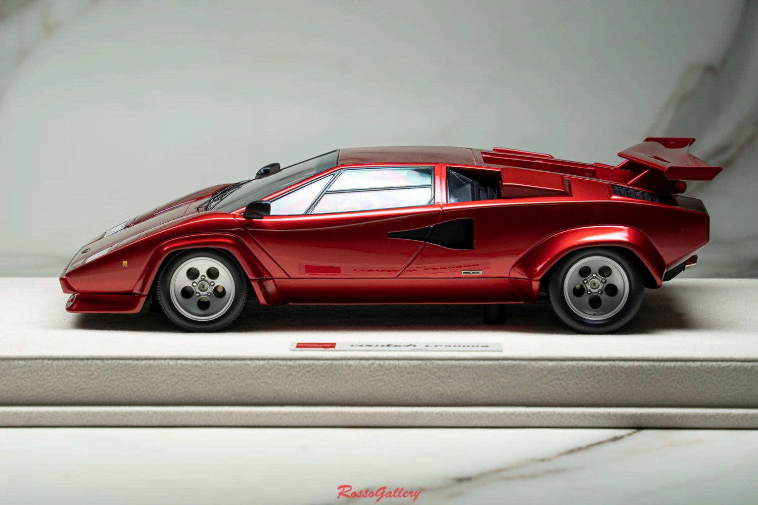 MAKE UP 1:18 Countach LP5000S 1982 Simulation Limited Edition Resin Metal Static Car Model Toy Gift