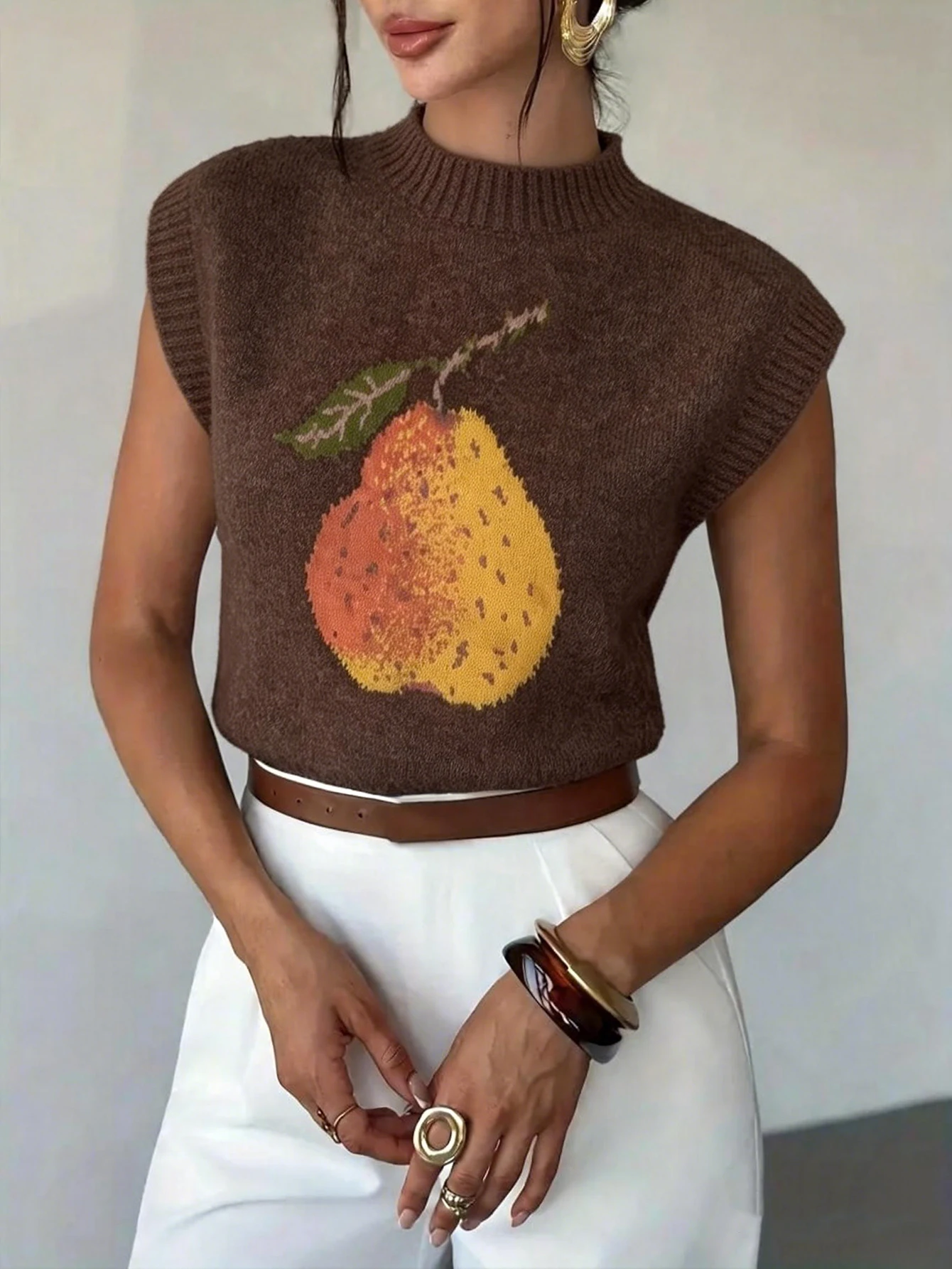 European autumnal Maillard-style pear jacquard half-high collar knitted vest for women, soft and cozy sleeveless sweater vest, a layering piece for Thanksgiving and Halloween, slim-fit short vintage vest, popular with Instagram bloggers, versatile for commuting and parties, suitable for both outer and inner wear, niche women's clothing