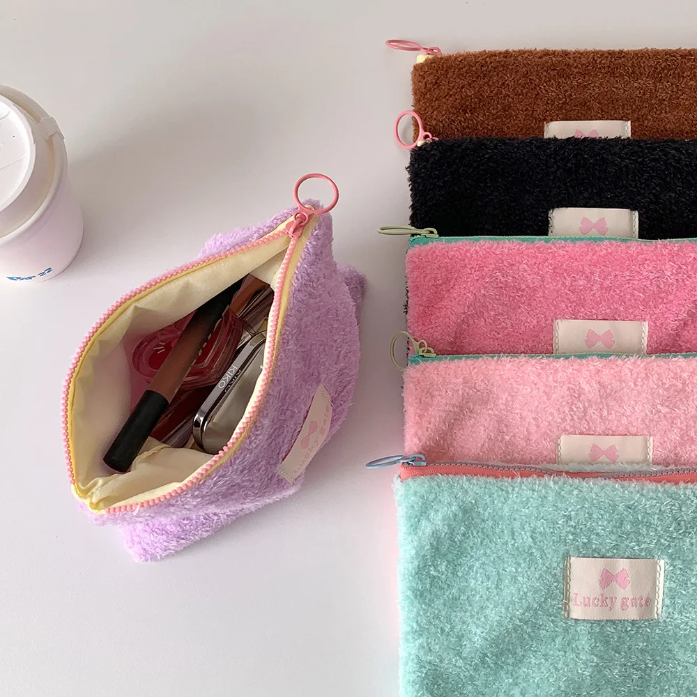 

Корейская плюшевая косметичка-конверт ярких цветов для девочек, косметичка для хранения, дорожная портативная сумка для туалетных принадлежностей, женский клатч-карандаш