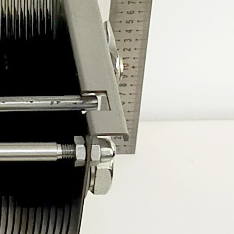 

Автоматическая индукционная машина для запайки алюминиевой фольгой, упаковочная машина для бутылок с маслом, медом, пластиковых бутылок