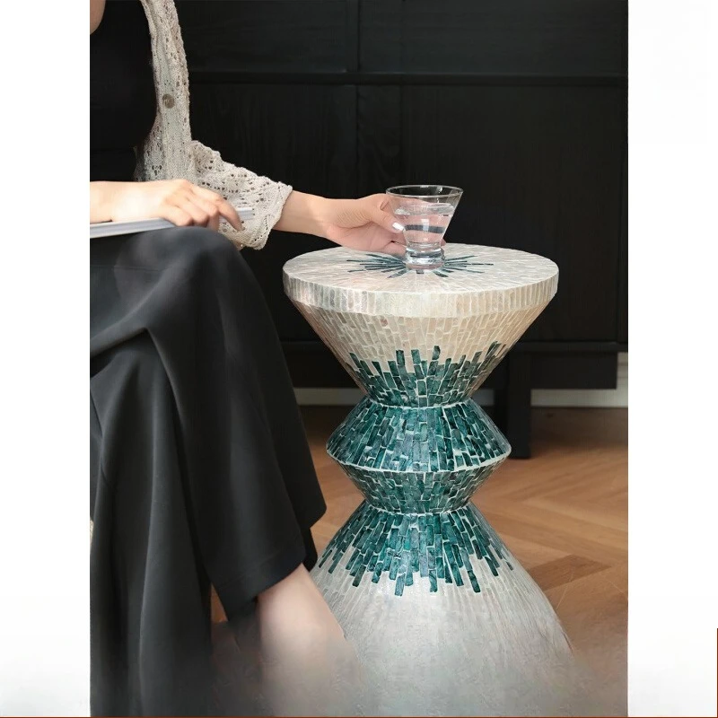 

Home living room decoration sofa next to a few movable imported light luxury Nanyang turquoise green shell pier