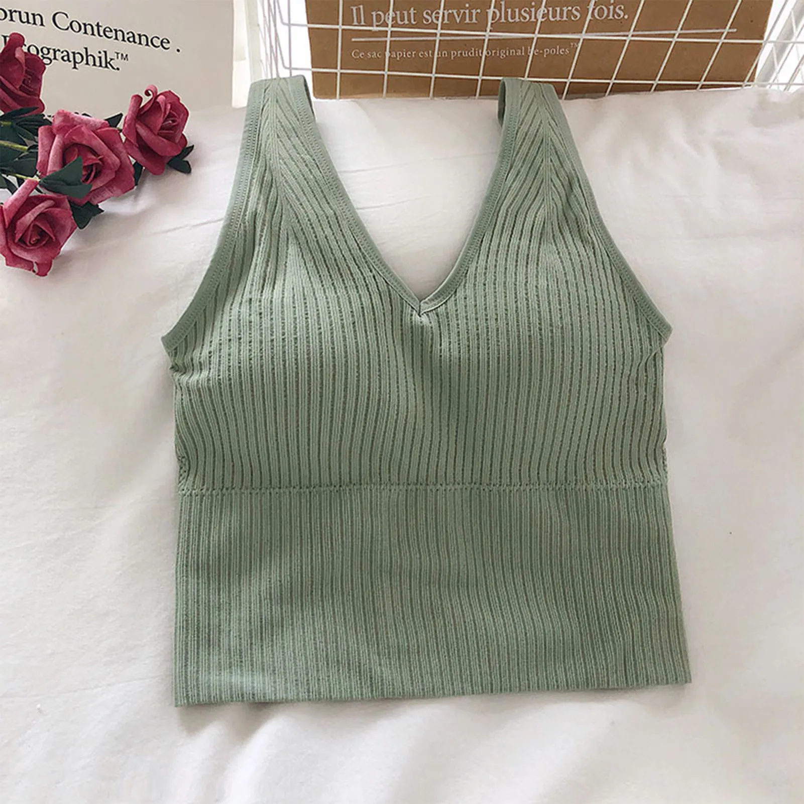 Women's Sleeveless Crop Tank Tops with Built in Padded Bra Breathable Tank Top for Beach Outside Sports