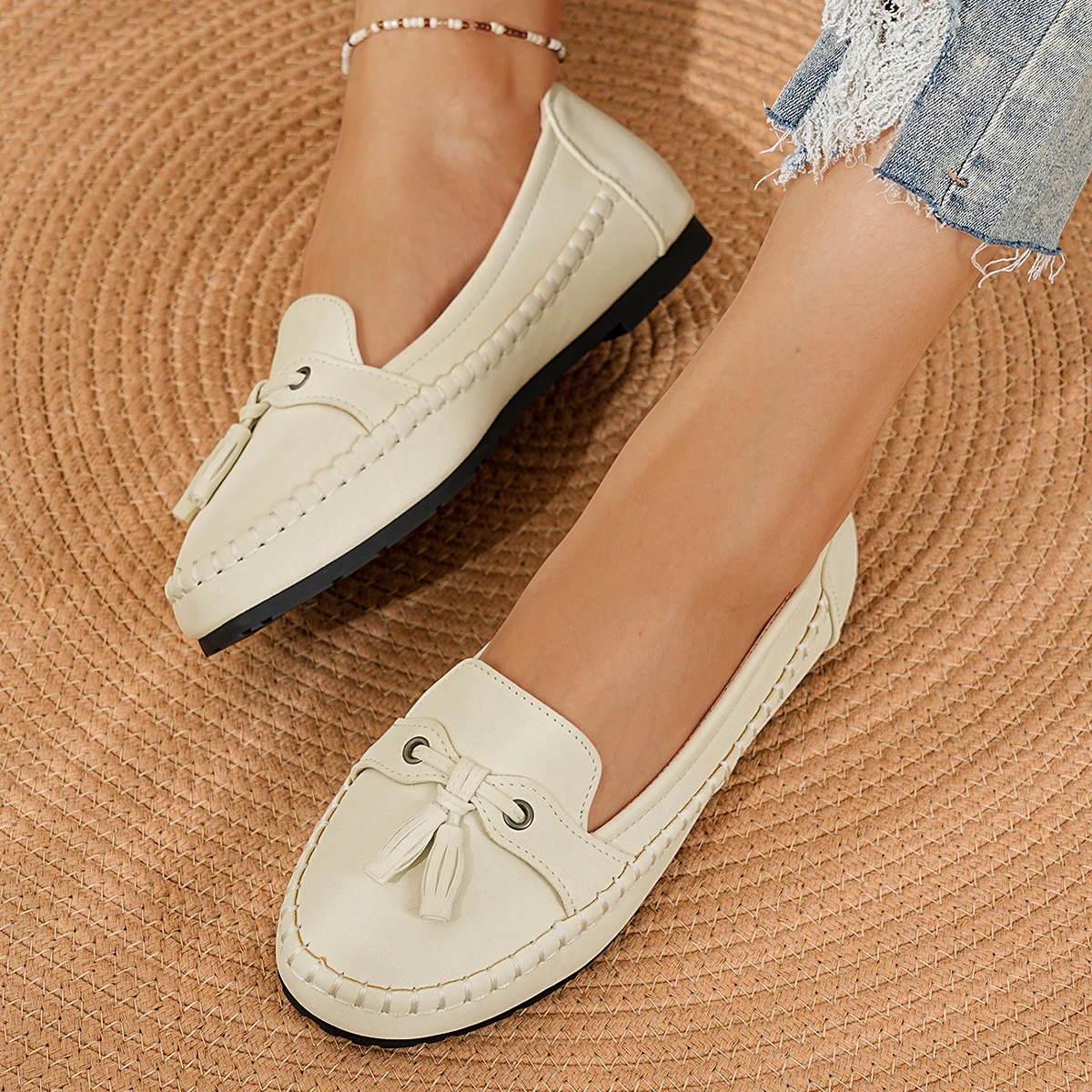Damen-Loafer mit Quasten, runde Zehenpartie, Slip-On, flache Schuhe, Wildleder-Optik, weiche Sohle, lässige Damen-Mokassins für den Alltag. – Detail 3
