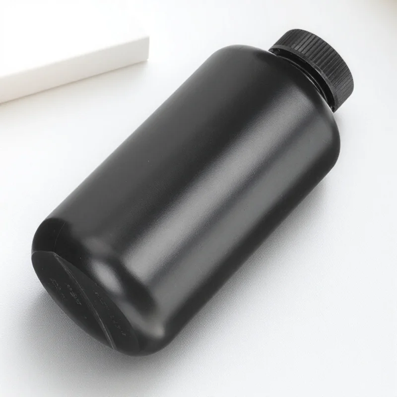 

1pcs 500Ml Uv Resistant Reagent Bottle Black Pe Plastic Liquid Sample Container Lab Storage Jar For Laboratory Home Use