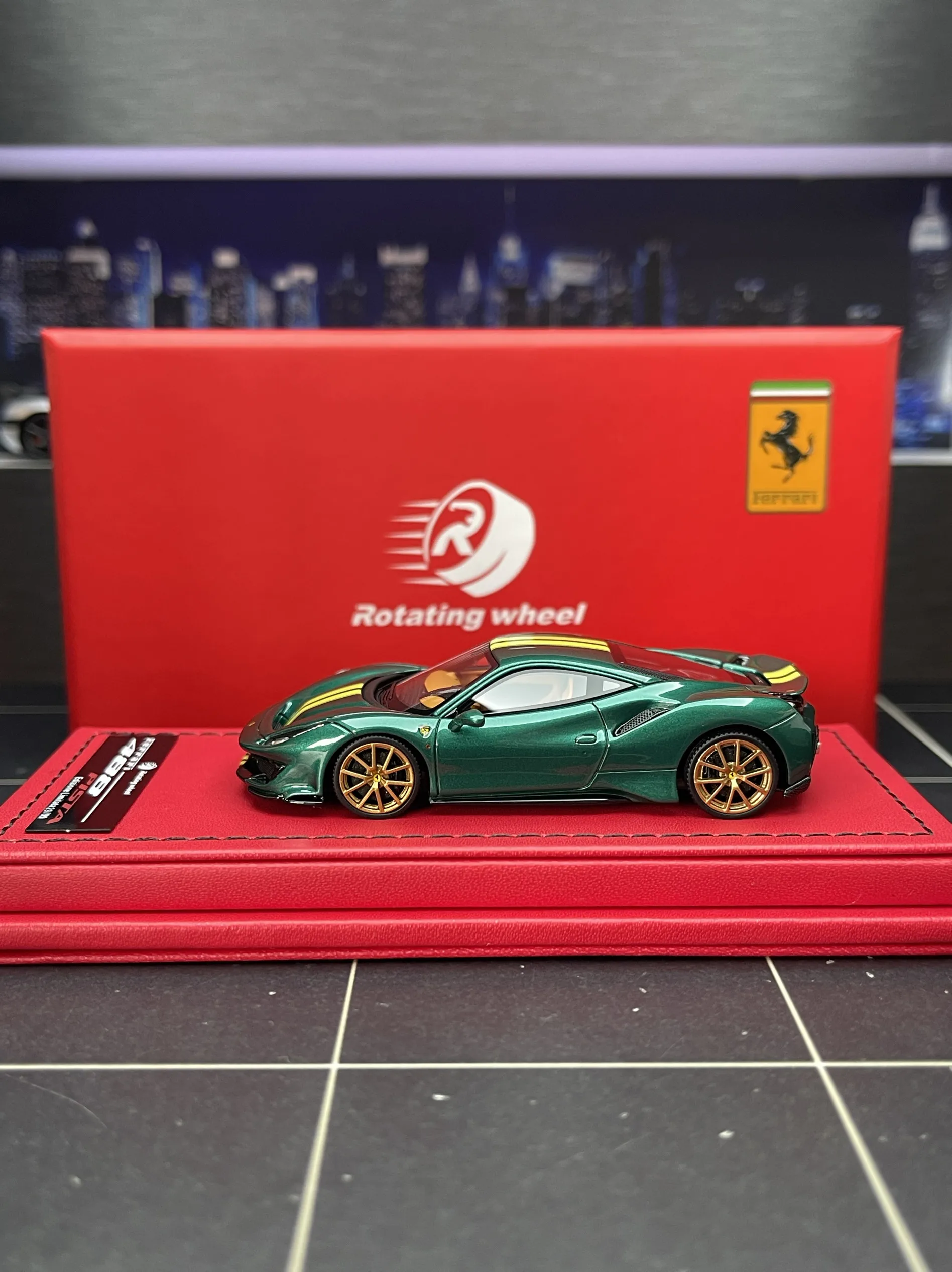 In Stock 1: 64 488 Resin Car Models DieCast Static Car Models Creative Decor Items Holiday Gifts