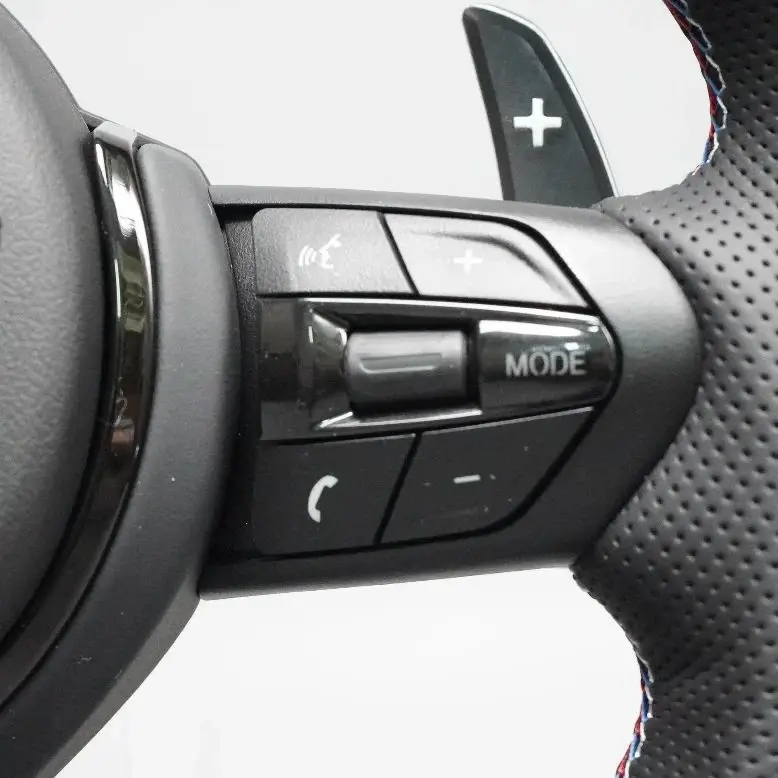 BMW用フラットボトムレザーステアリングホイール（F01、F10、F11、F15、F16、F20、F21、F22、F30、F31、F32、F33、F36、F82、M3、M4、Mスポーツ対応）