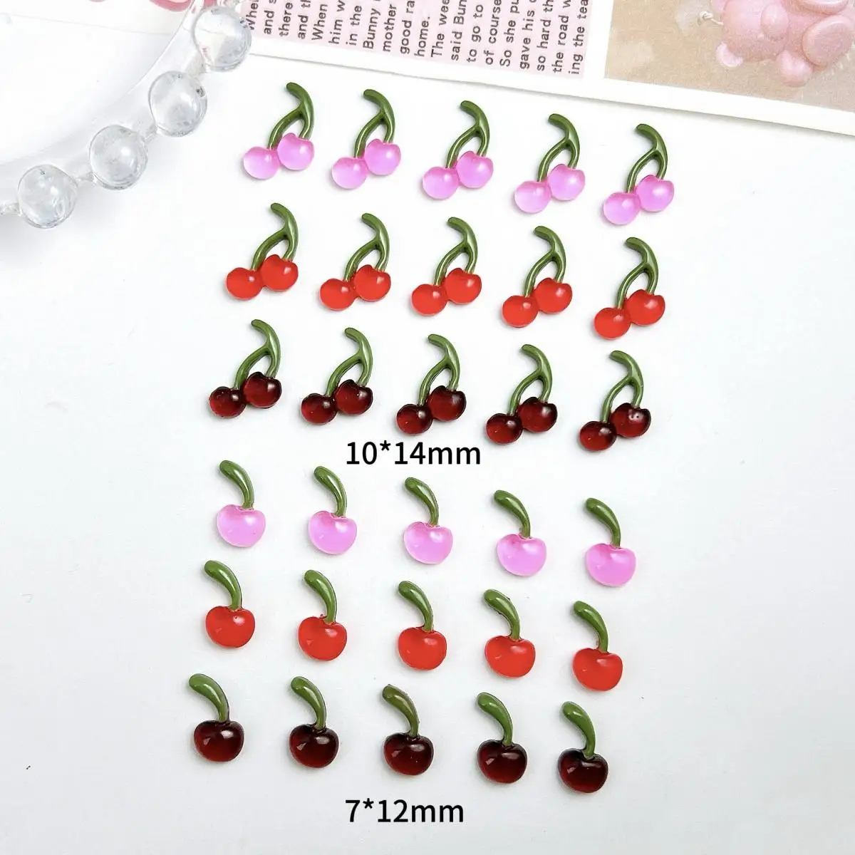 30 SZTUK Kreatywnych Symulowanych Podwójnych Wiśniowych Ozdób do Paznokci z Żywicy 3D Urocze Półprzezroczyste Kolorowe Dekoracje do Paznokci DIY