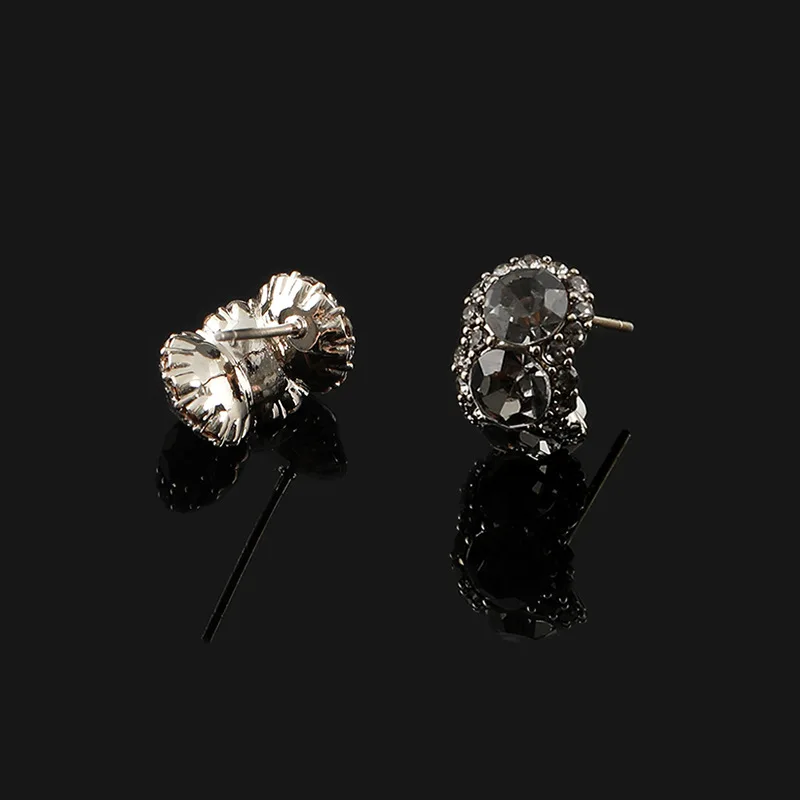 New Women\'s Retro Dark Gray Ear Clip Without Ear Hole Mosquito Coil Earrings Letter C Shape Earrings Gift