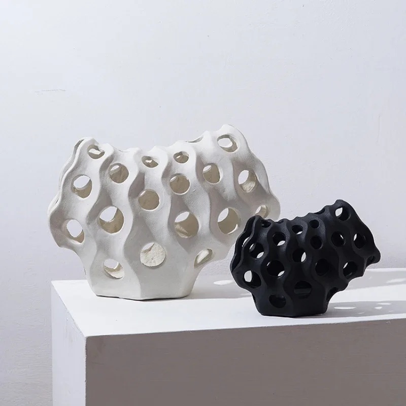 Resin Handicraft Hollow Coral Geometric Sculpture Sea Creature Statue Coralline Decorative Figurines Home Decoration Accessories