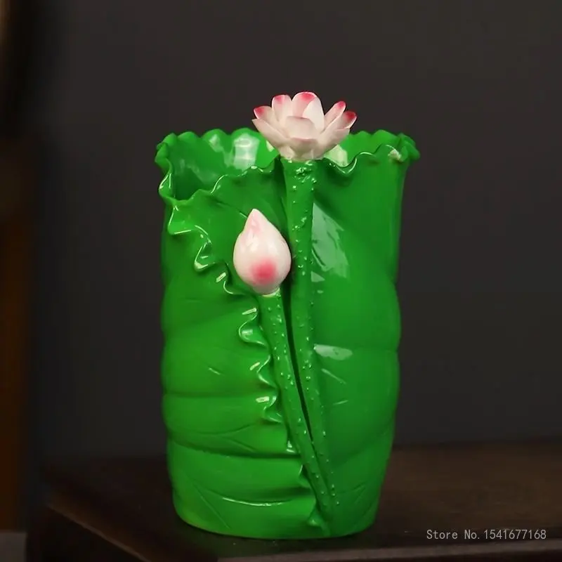 

Ceramic lotus incense bucket for Buddha worship celebration, desktop supplies, creative lotus leaf penholder
