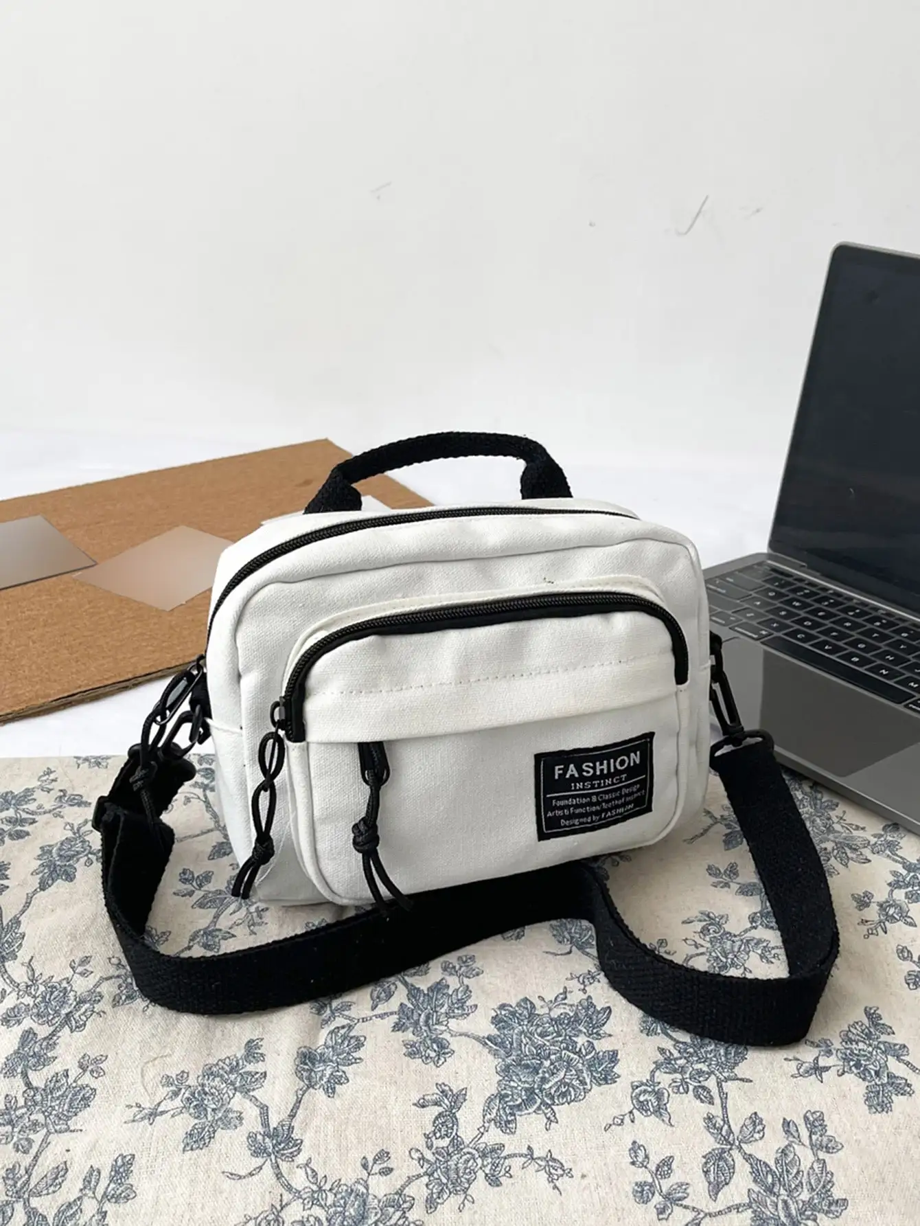

Letter Patch Decor Square Bag