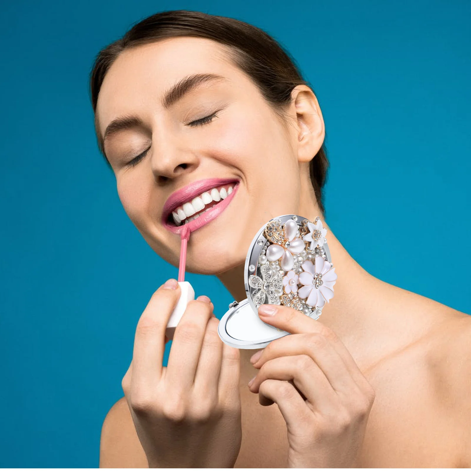 1Pcs Mini Compact Daisy Flower Folding Makeup Mirror Portable Mirror for Girls Magnification Girl Make Up Tool