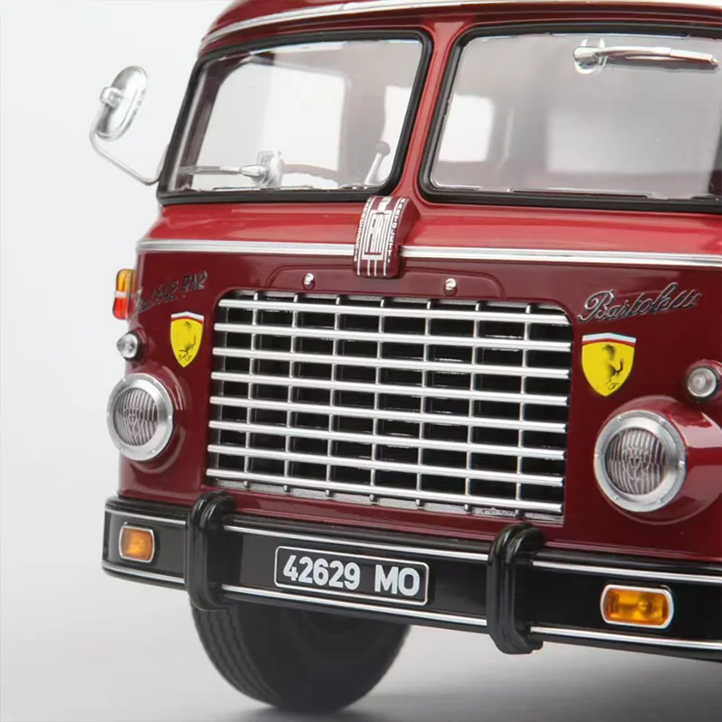 Cmr 1:18 Om150 Rolfo Racetruck Veicolo da trasporto Rimorchio Simulazione Lega in miniatura pressofusione Modello di auto Giocattolo da collezione personalizzato