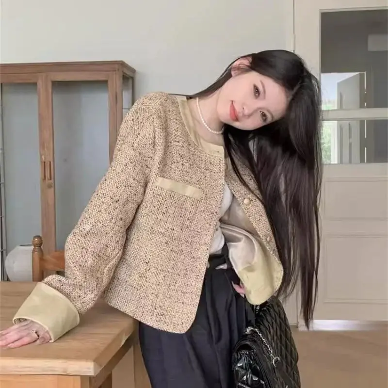 Autumn Winter 2024 Retro Contrasting Color Patchwork Small Fragrant Style Women's Jacket With a Sense of Luxury Niche Short Top