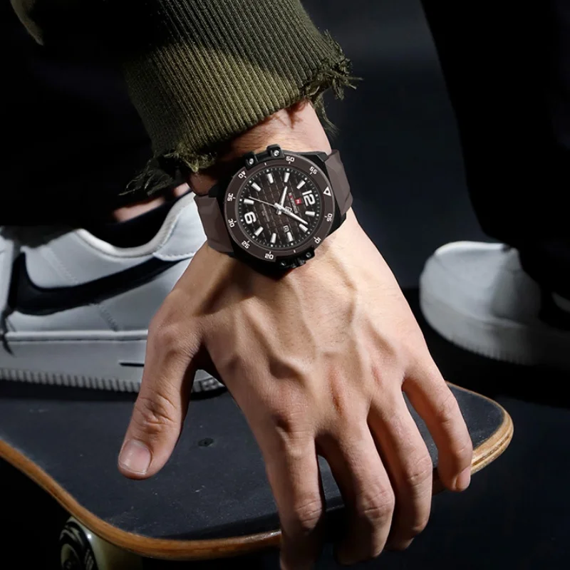 

NAVIFORCE Фирменные новые мужские роскошные часы, высококачественные деловые кварцевые наручные часы с автоматической датой, водонепроницаемые часы Relogio Masculino