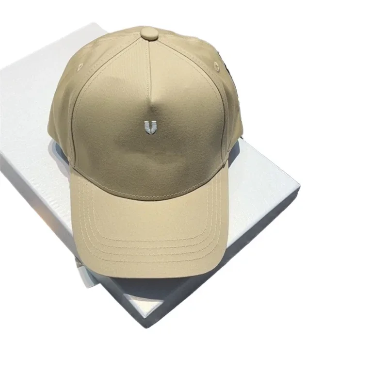 Boné de beisebol ajustável com carta bordada para homens e mulheres, chapéu unissex ao ar livre, viseiras esportivas, snapback, moda feminina, U938495, 2024