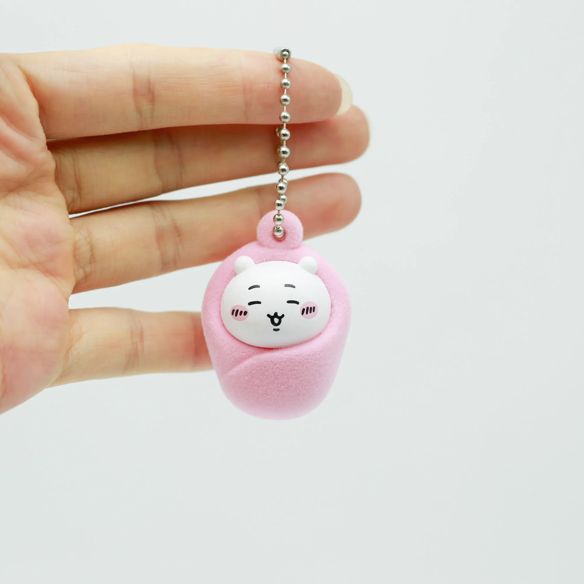 Flocado bebê chiikawa infantil chaveiro saco pingentes figuras kawaii coletar caixa cega brinquedo meninas bolsa ornamento crianças presente de aniversário