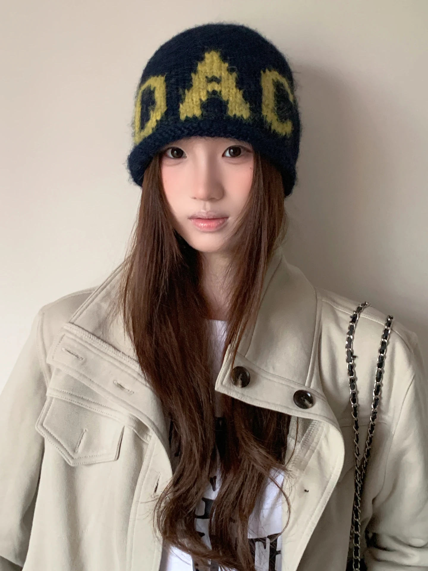 Korean Style Letter Rolled Brim Knitted Pullover Beanie Women's Autumn And Winter Warm Fashionable Versatile Hat