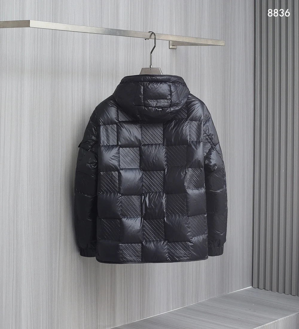 BILLIONAIRE SIJITONGDAMen\'s short down jacket Outerwear Fabric: Technical nylon lacquered surface Highly lofty down filling