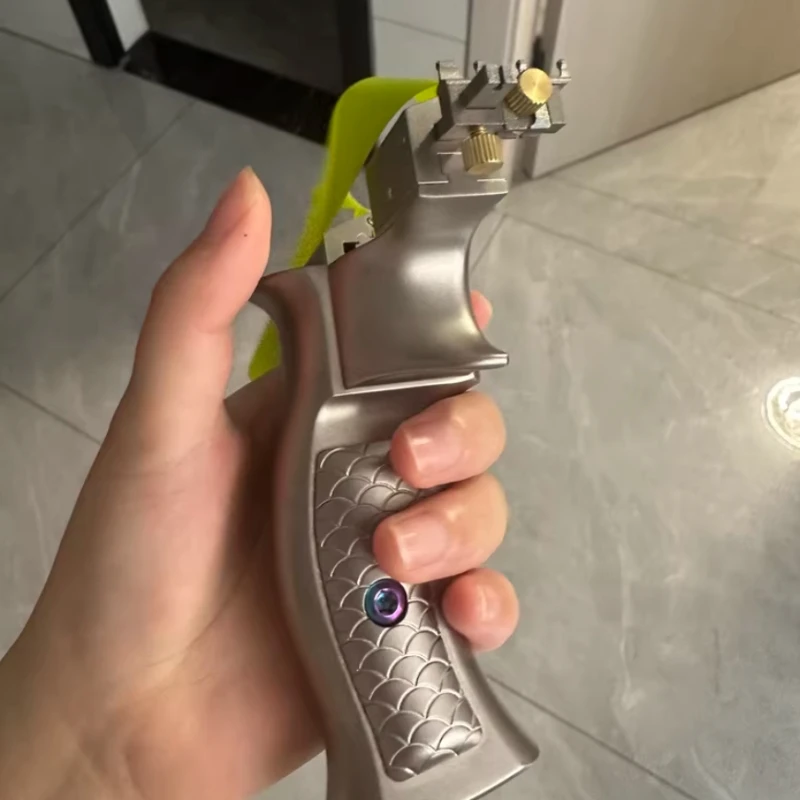 

Titanium Alloy Outdoor Hunting Slingshot Sports High Precision Sling Big Powerful Professional Hunting Slingshots Shot