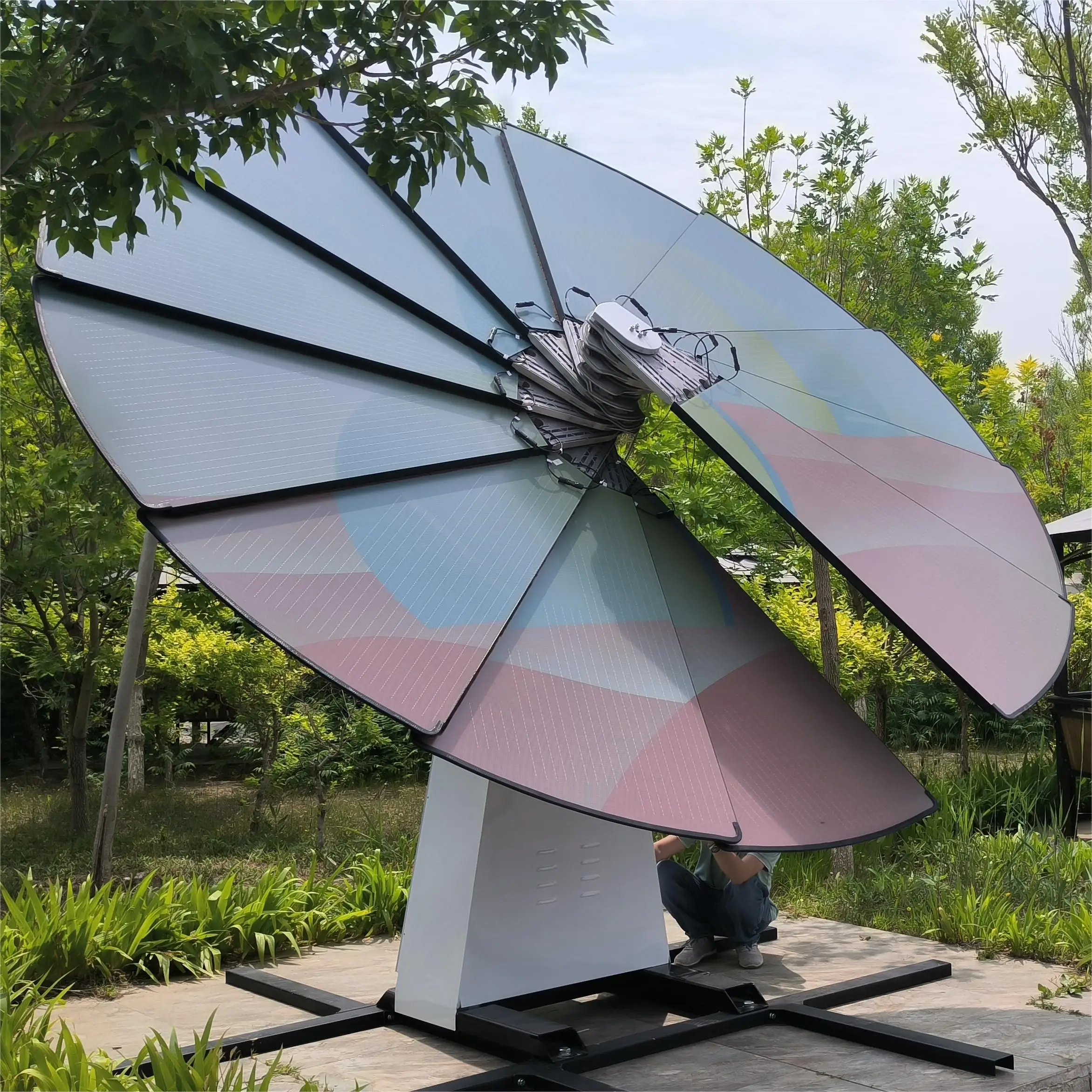 10kWh Smart Solar Tracking System CD Solar Tracker with Monocrystalline Silicon Panels Lithium Ion Battery and MPPT Controller