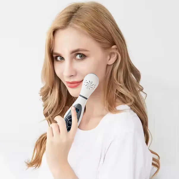 乾癬および白斑の局所治療用の 308 ナノメートル紫外線治療装置 - ポータブル光線療法装置