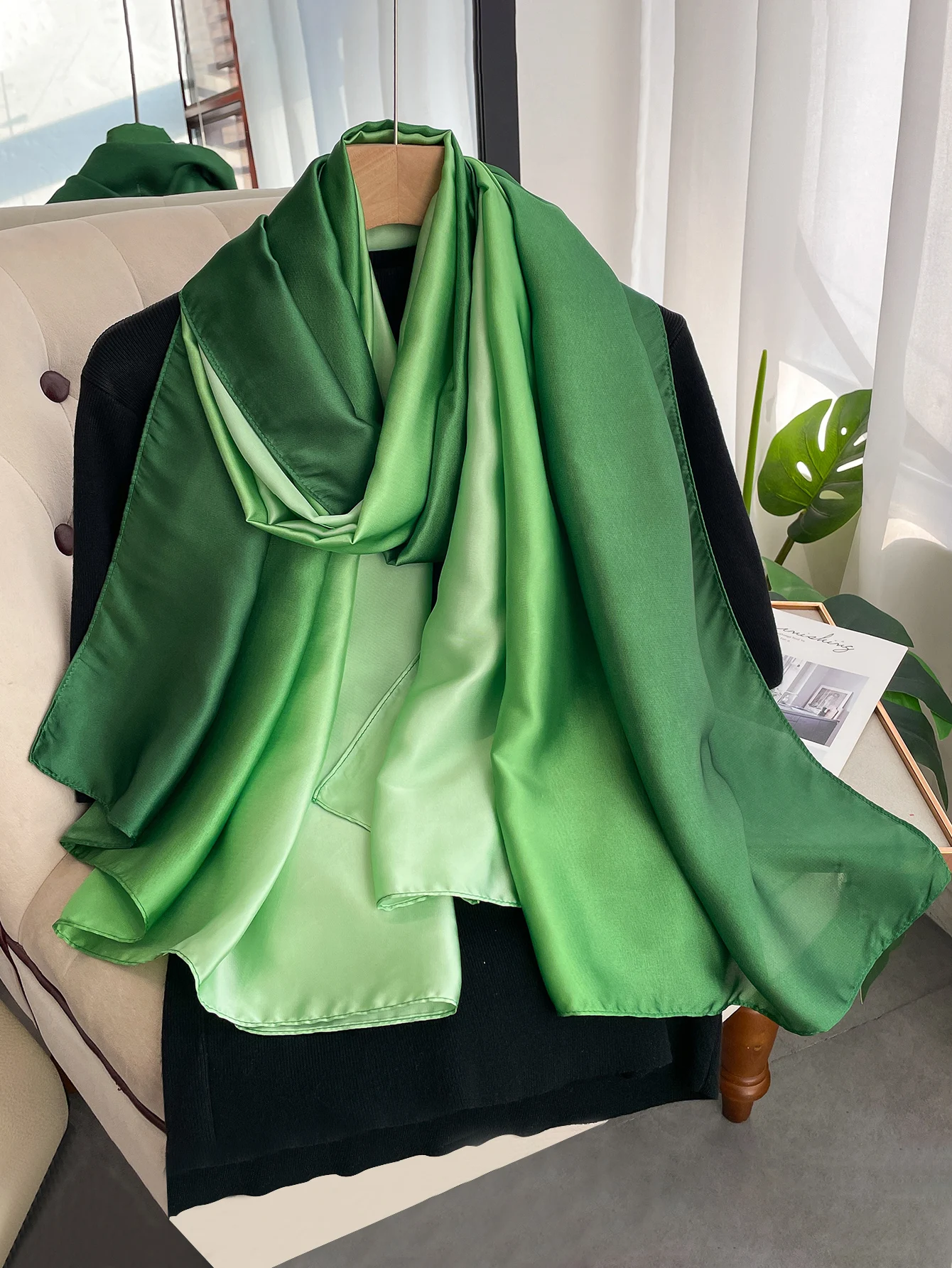 180*90cm Luxury Brand Women Summer Silk Scarves Shawl Lady Wrap Soft Female Europe Designer Beach Bandanna foulard muffler pareo