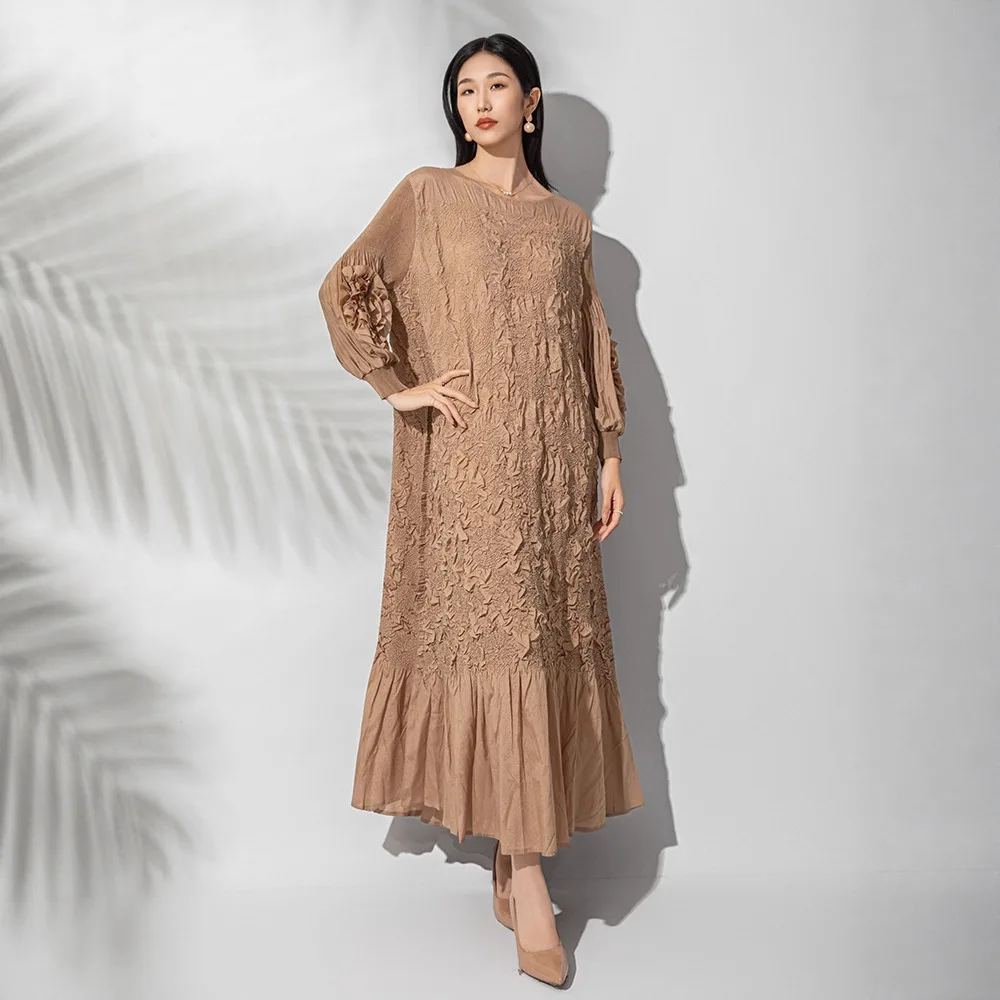 Miyake Chic New Solid Color Crinkled Hand-Cranked Floral Women's Dress Elastic Loose Three Quarter Sleeve Round Collar Clothing