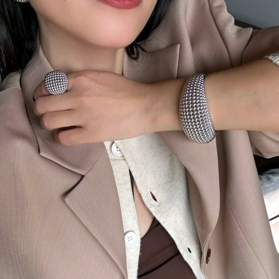 

Hollow Silver Metal Ball Bracelets for Women Alloy Simple Fashion Adjustable Opening Designer Bracelet Jewelry Gift Accessories