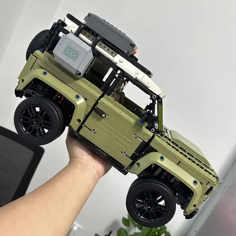 Two models Compatible high-tech Car Series Supercar Land Rover Guardian Off-Road Vehicle Model Building Blocks Bricks 42110 Toys