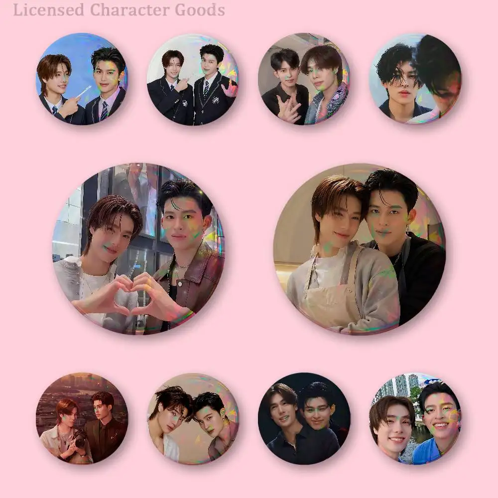 PondPhuwin Badges 25 32 44 58 75 mm Round Customizable Wholesale Fan goods Self-made fan freebies