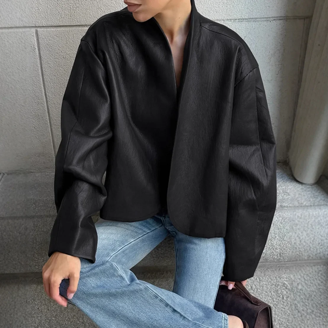 

2025 Women's Black Leather Jacket Moto Biker Style Oversized Stand Collar Vintage Coat Classic Winter Outerwear
