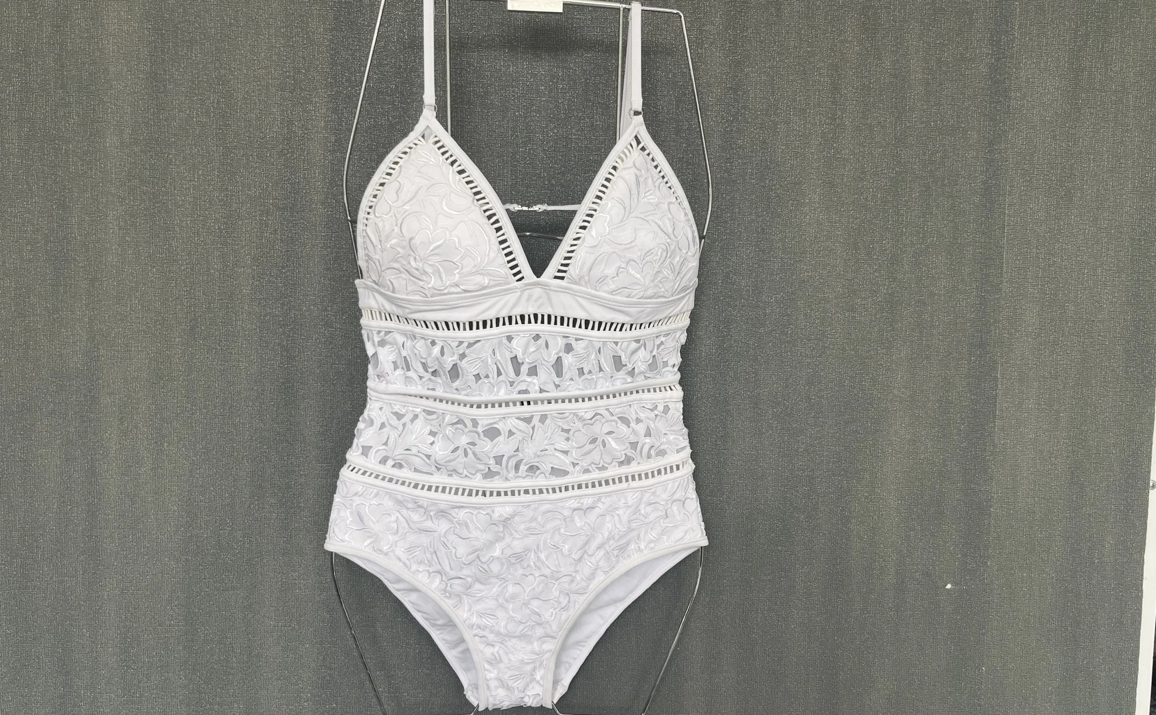 2025 Women's swimwear: Sexy, cut-out, backless, high-waisted, hot spring bikini, one-piece solid color, fashionable