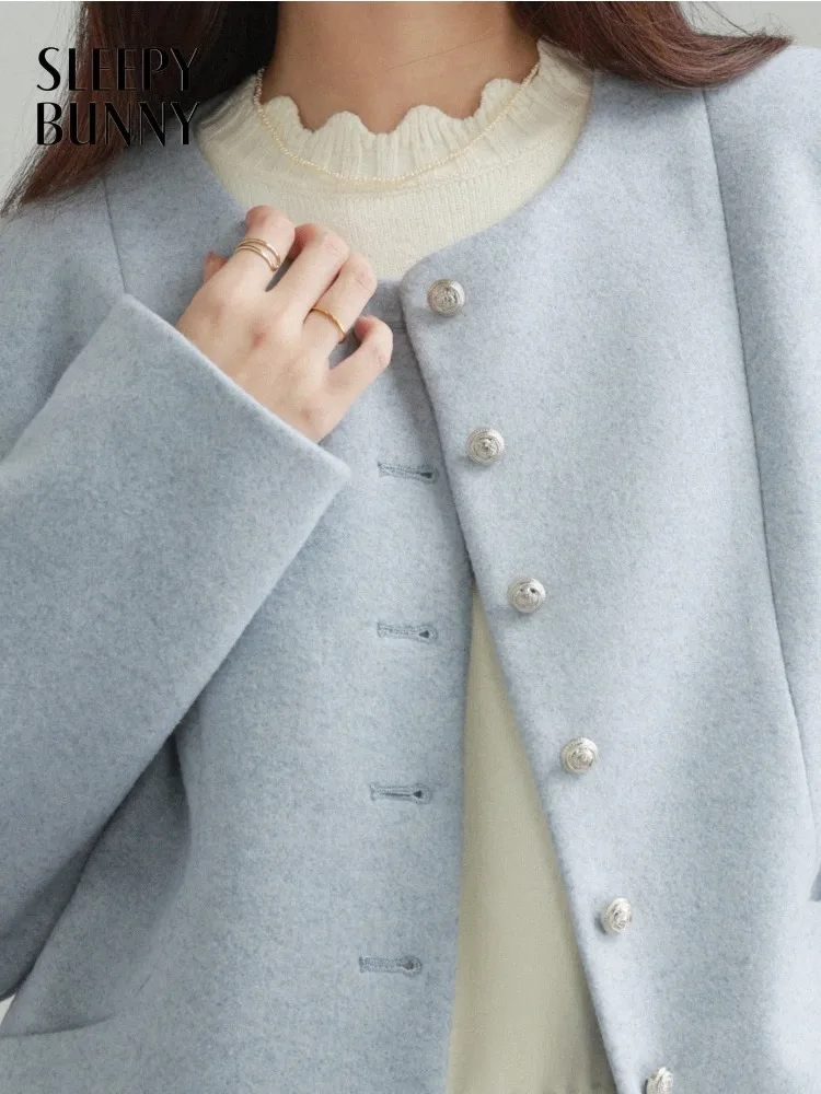 

Шикарное короткое шерстяное пальто, синяя куртка, повседневная верхняя одежда с круглым вырезом, зимняя свободная одежда в стиле ретро ручной работы, милый теплый топ для женщин