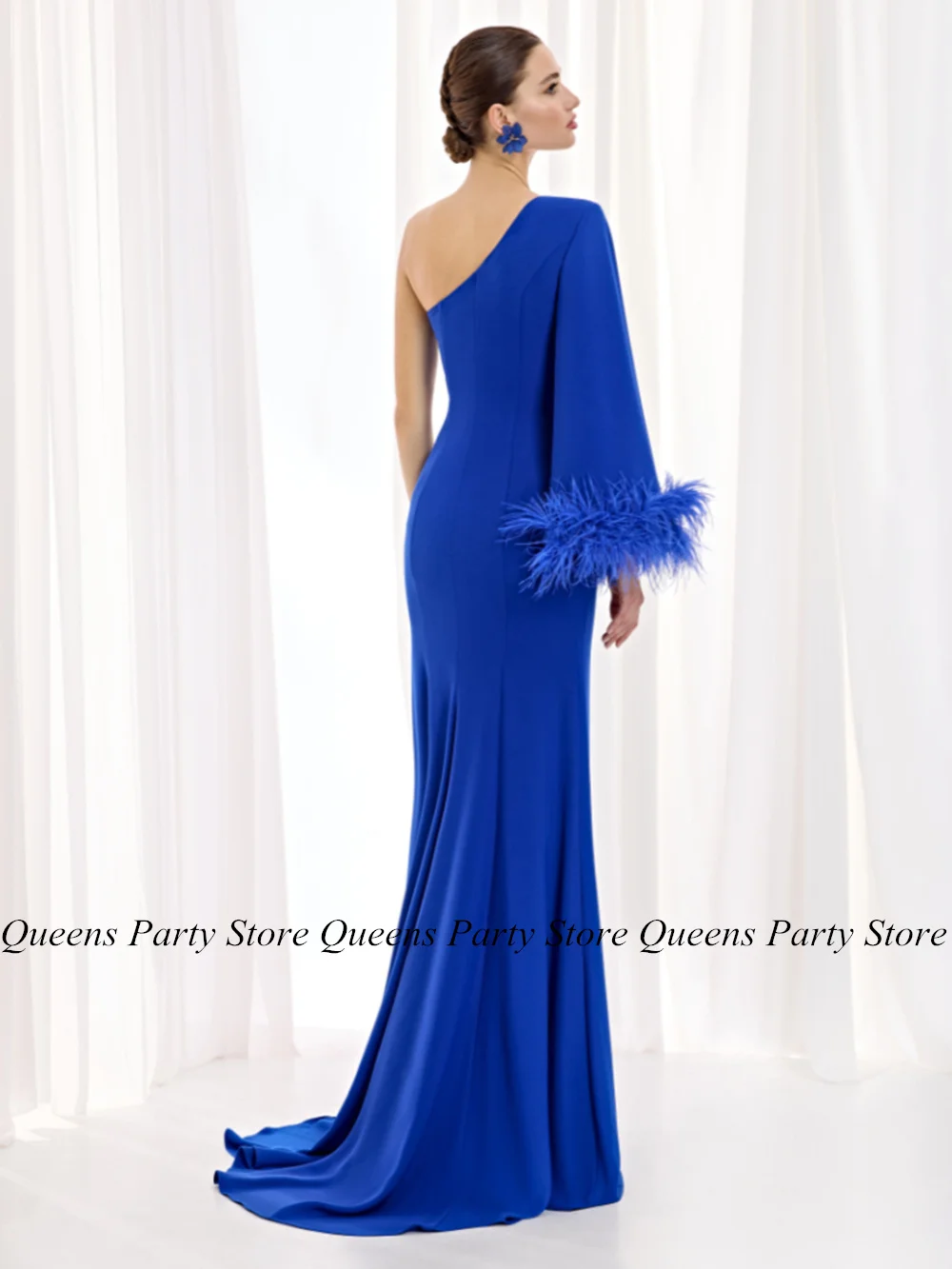 Royal Blue Mermaid Mother of The Bride Dress New Arrival One Shoulder Long Sleeve Feathers Sweep Train Evening Party Gown