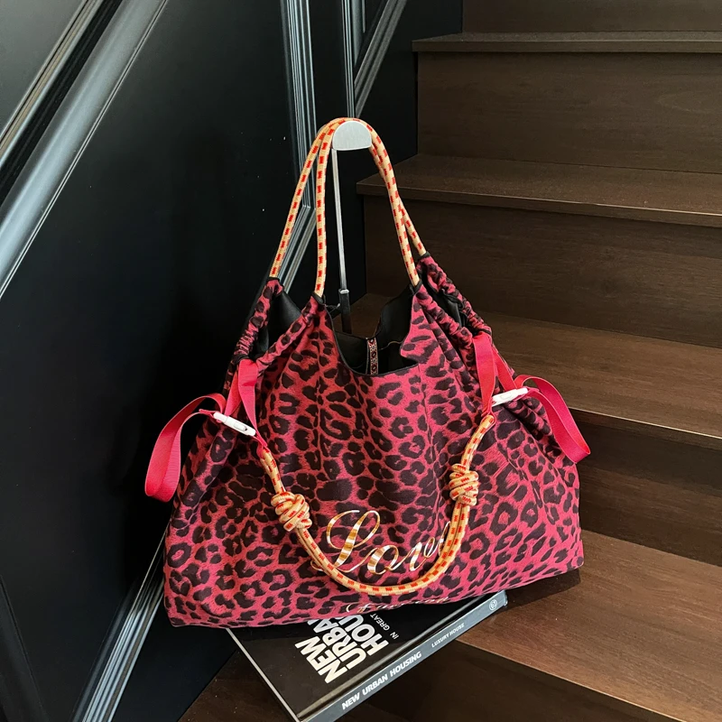 Übergroße Umhängetaschen mit Leopardenmuster für Damen, verformbar, VELOUR, große Kapazität, Einkaufstaschen, 2025, Winter, neue Luxus-Handtaschen – Detail 8