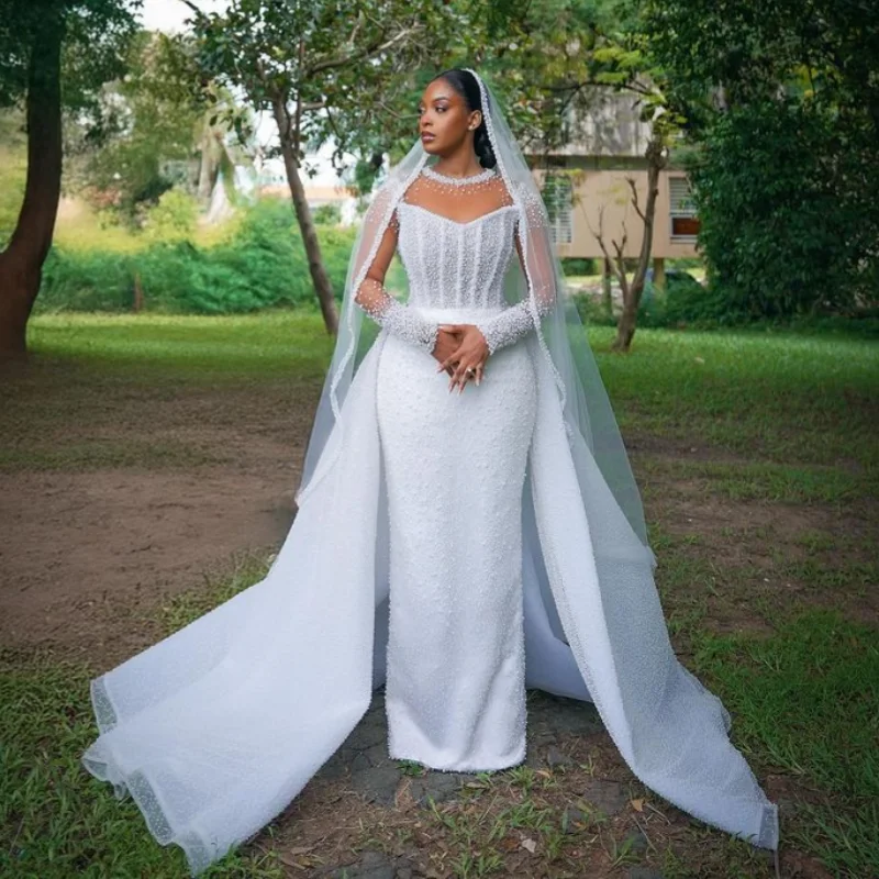 

Customized white elegant brown skin wedding dress long sleeved round neck satin pearl detachable trailing Vestido De Novia
